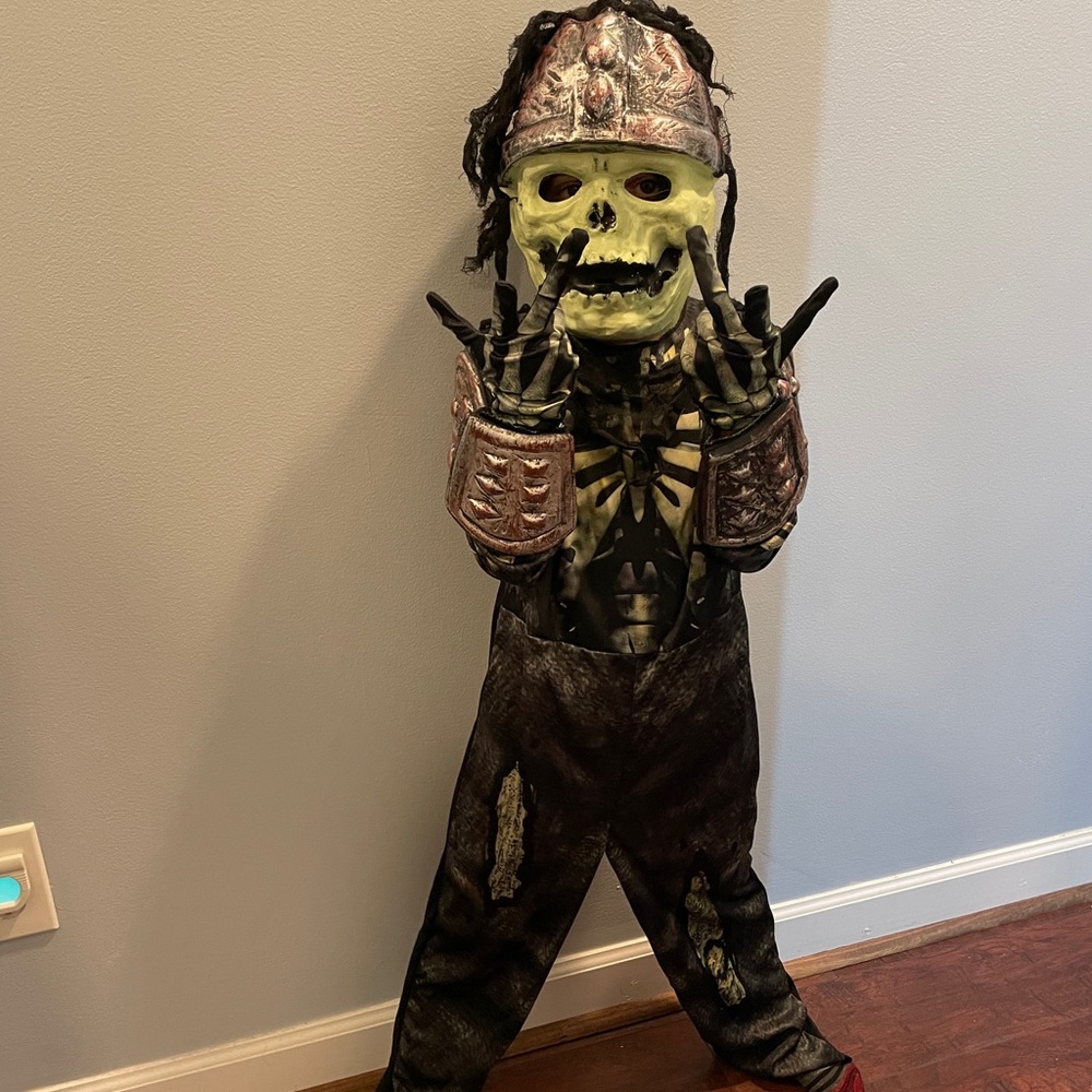 Kids Skeleton Warrior Halloween Costume with Mask and Gloves NWT 4-7 Small - Picture 9 of 10